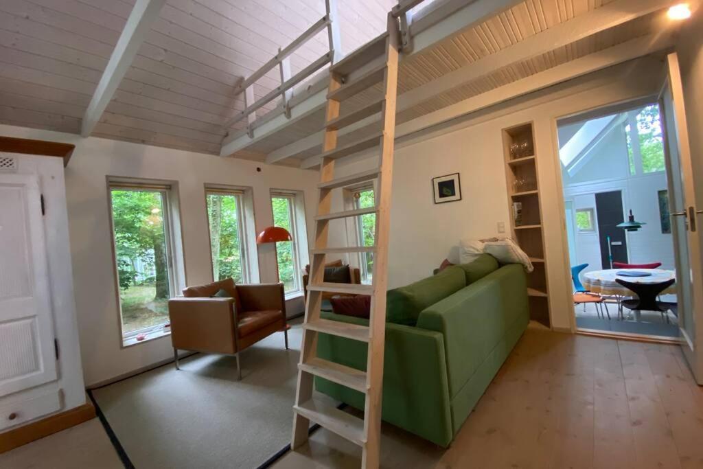 Oak Cottage Near Ronne & Beach 外观 照片